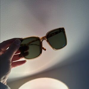 Stylish Tortoiseshell Sunglasses